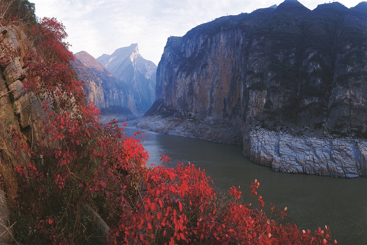 qutang-gorge-in-autumn
