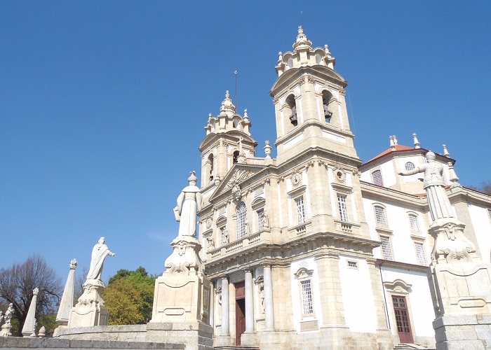 Lost in portugese countryside readyclickandgo travel