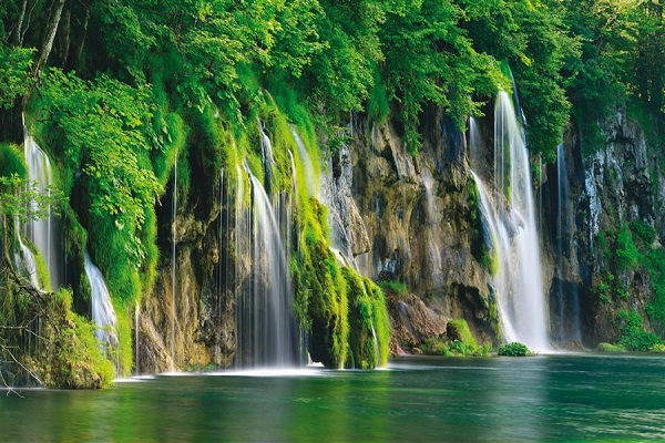 Day tour from Split to Plitvice Lakes